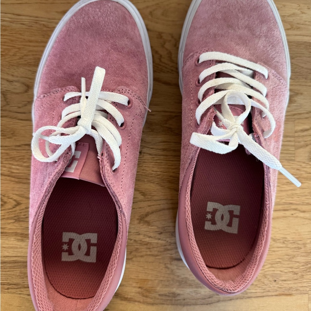 DC Women's Pink Sneakers